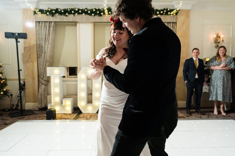 The bride and groom, Maxine & Alastair's dance their first dance.