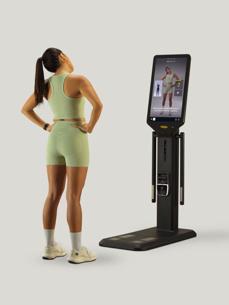 Woman undergoes a Technogym mobility checkup