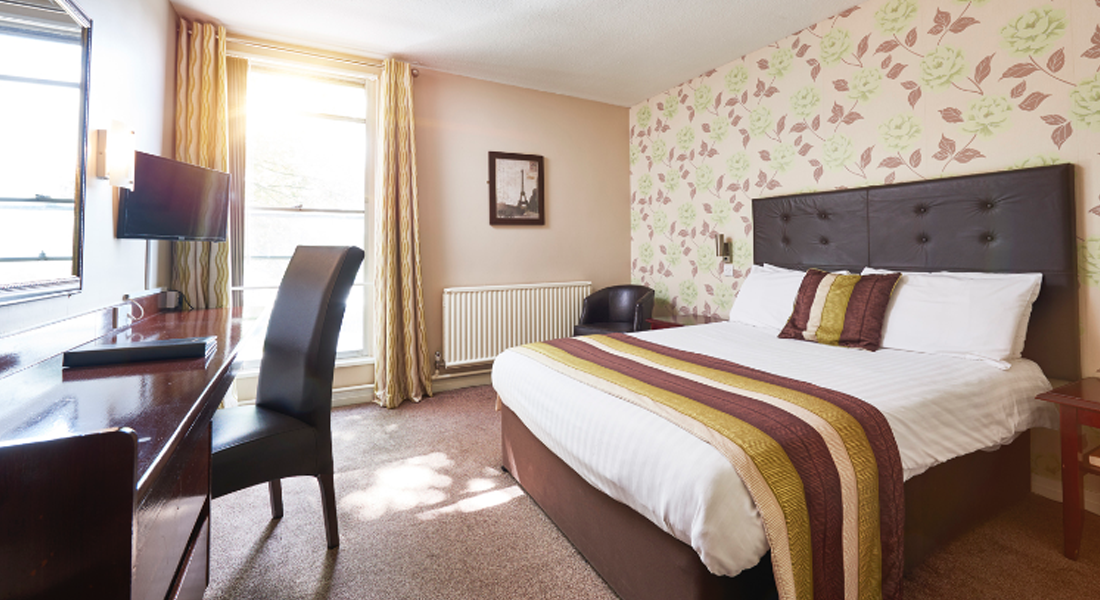 classic room | The St James Hotel