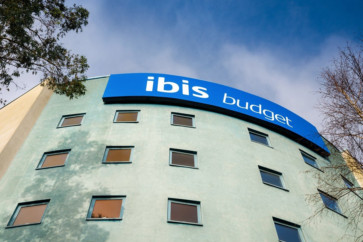 RBH opens the doors to new Heathrow hotel - RBH Management