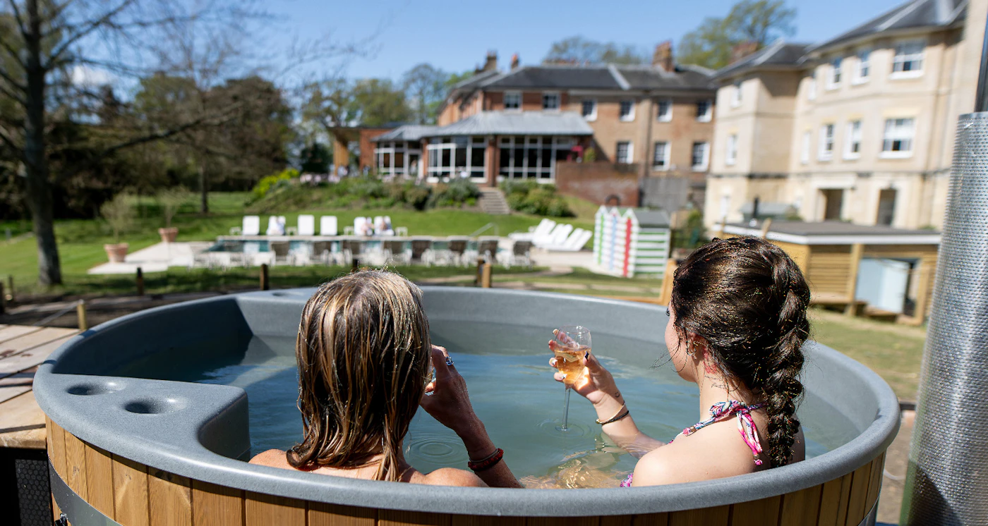 Hot tubs overlooking the hotel and grounds