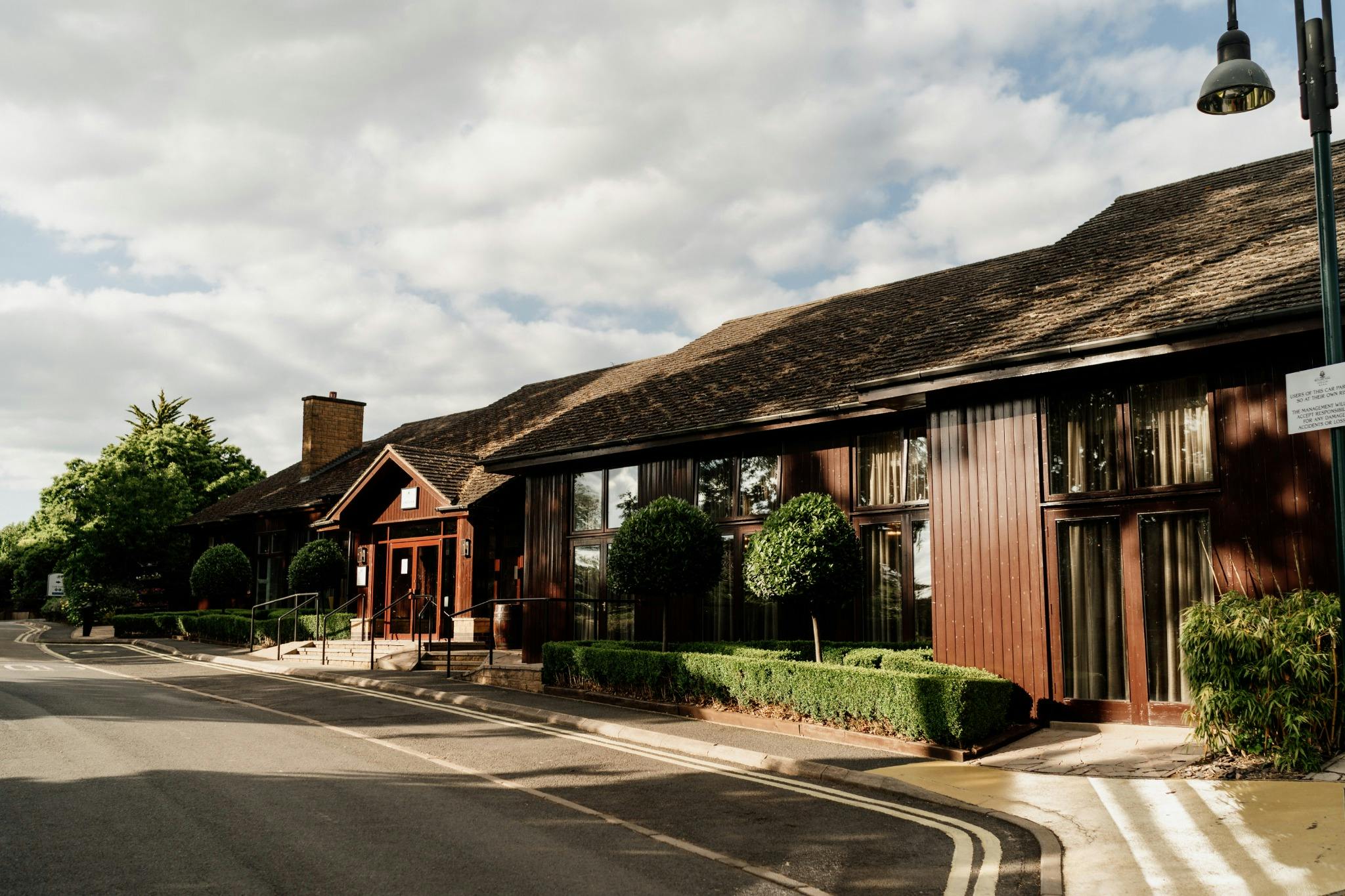 Traditional Wedding at Rutland Hall Hotel