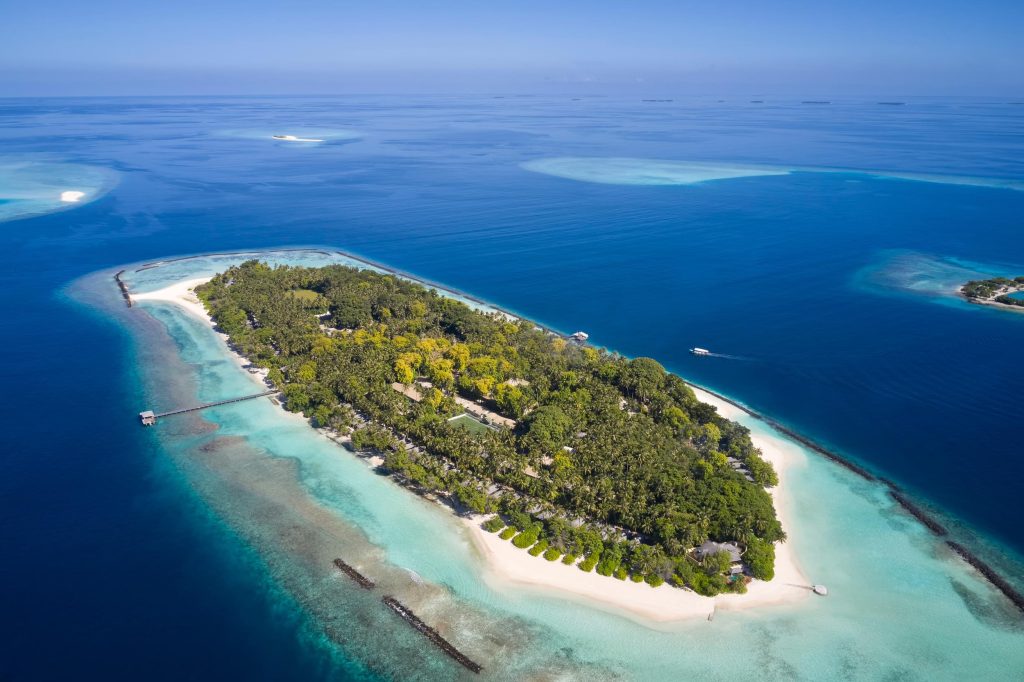 Страны занимающие тысячи островов. Мальдивские острова. Остров Гули Мальдивы. Royal Island Resort Spa Maldives. Сан Сиам Олхувели Мальдивы 2020.